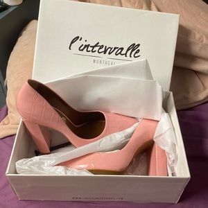 L’intervalle pointy toe heel